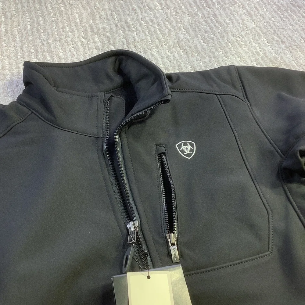 Ariat Boys Logo 2.0 Softshell Jacket Black Wind Water Resistant Size M‎ NWT
